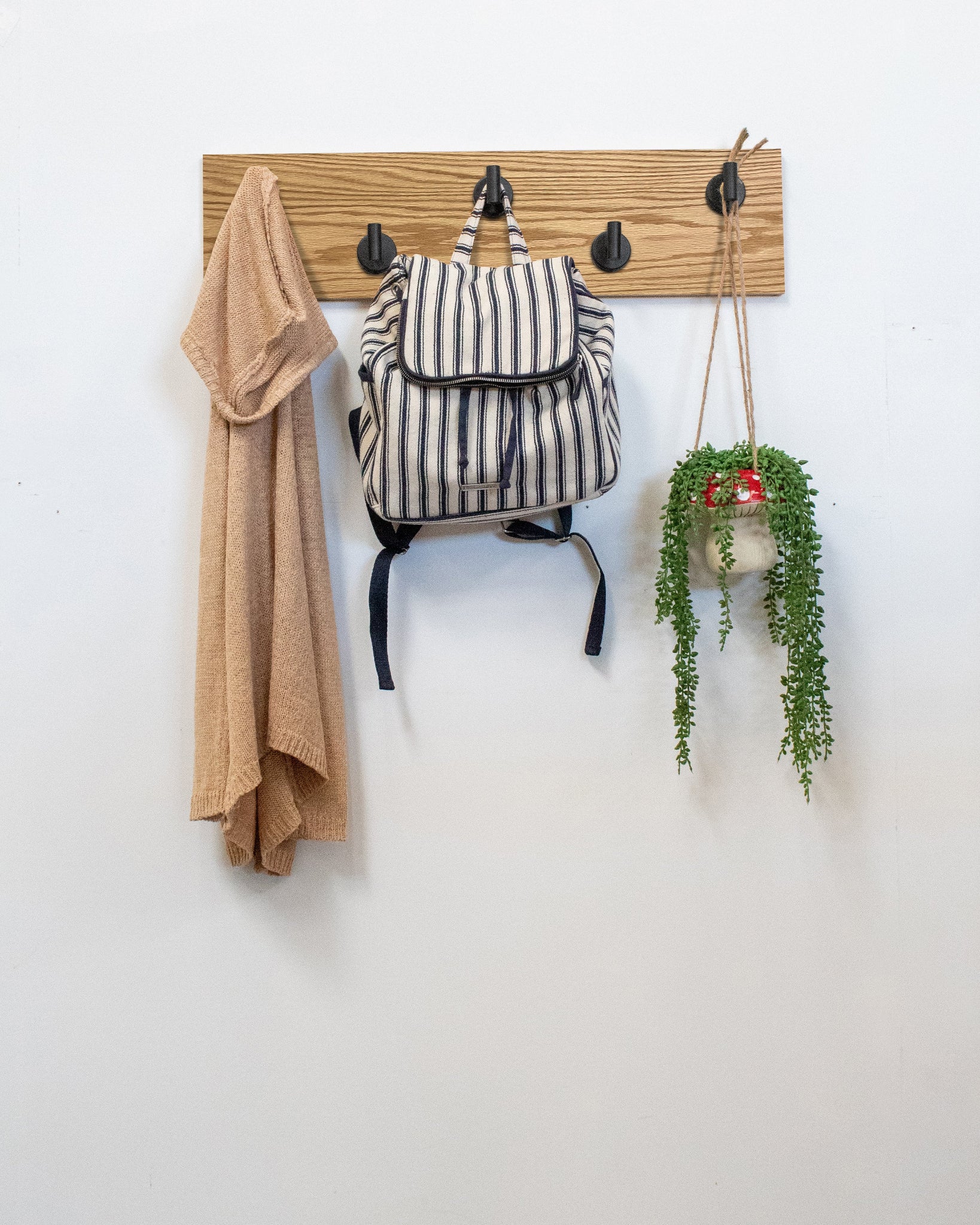 Red Oak Hook Wall Rack