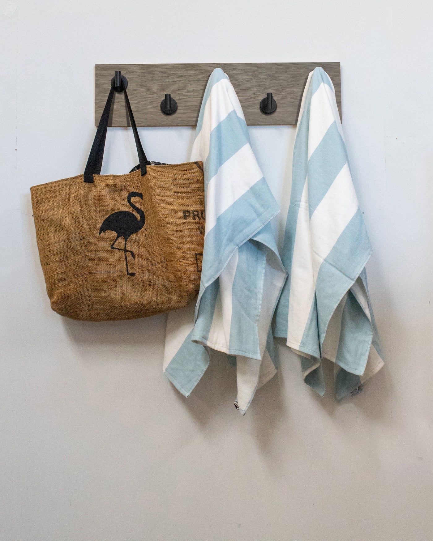 Driftwood Grey Oak wall hook rack brown tote bag with flamingo design and two striped towels hanging on 5 matte black hooks 