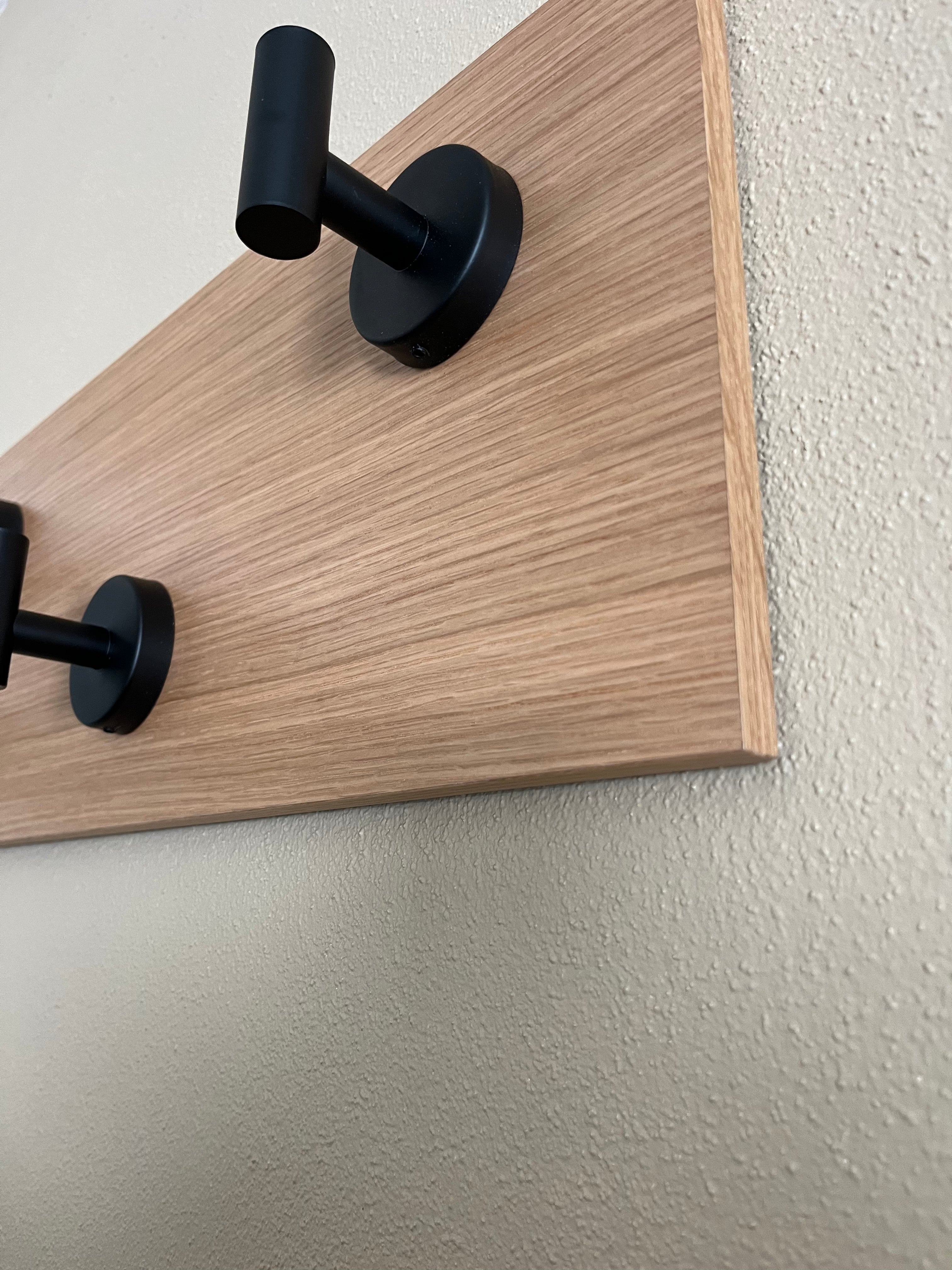 5 hook wall rack